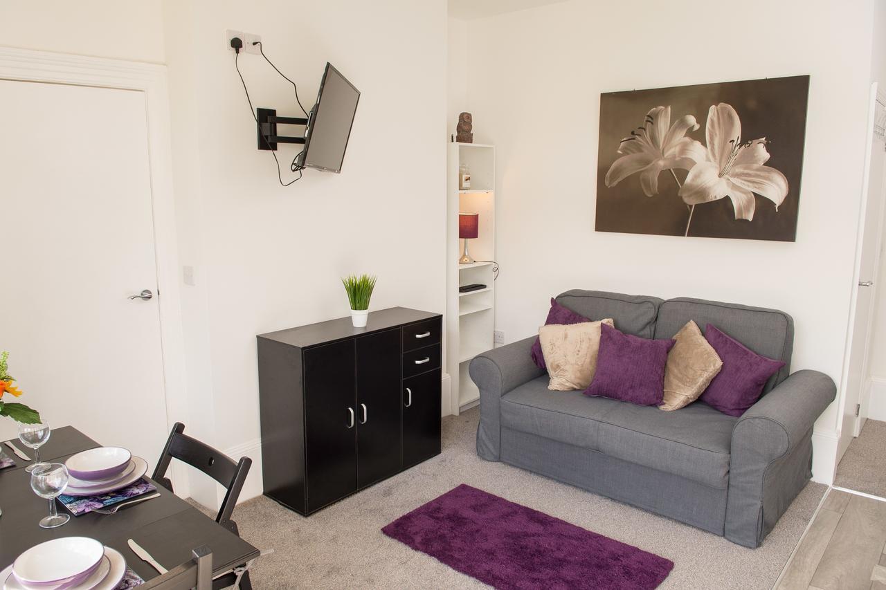 Moseley Mews Village Suites - Purple เบอร์มิงแฮม ภายนอก รูปภาพ