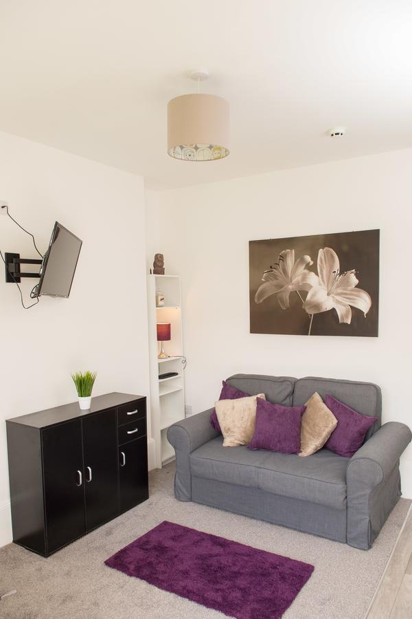 Moseley Mews Village Suites - Purple เบอร์มิงแฮม ภายนอก รูปภาพ